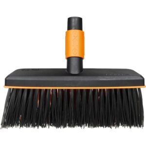 Fiskars QuikFit Allzweckbesen (schwarz/orange)