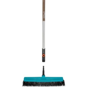 GARDENA combisystem-Straßenbesen Komplettset (türkis/holz, 45cm)